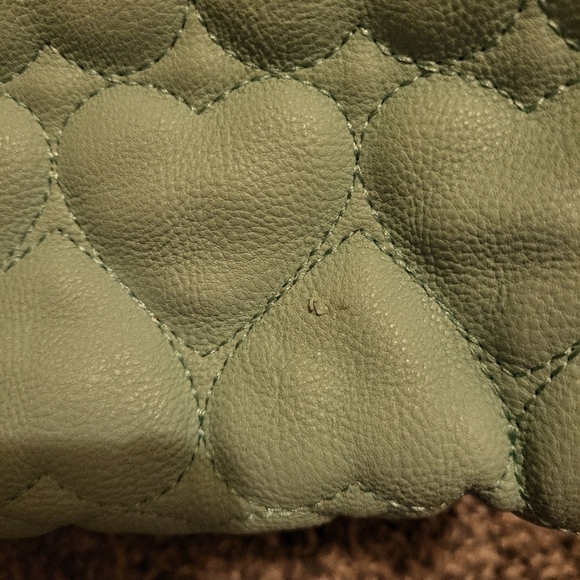 Betsey Johnson Mint Green Quilted Handbag with Gold Bow Clutches & Wristlets - Picture 15 of 15